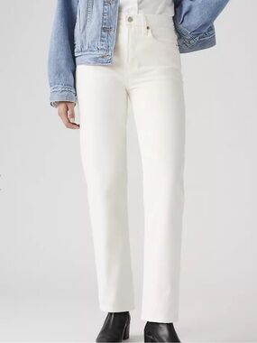 Levi’s Wedgie Straight High-Rise Jeans in White - Women’s